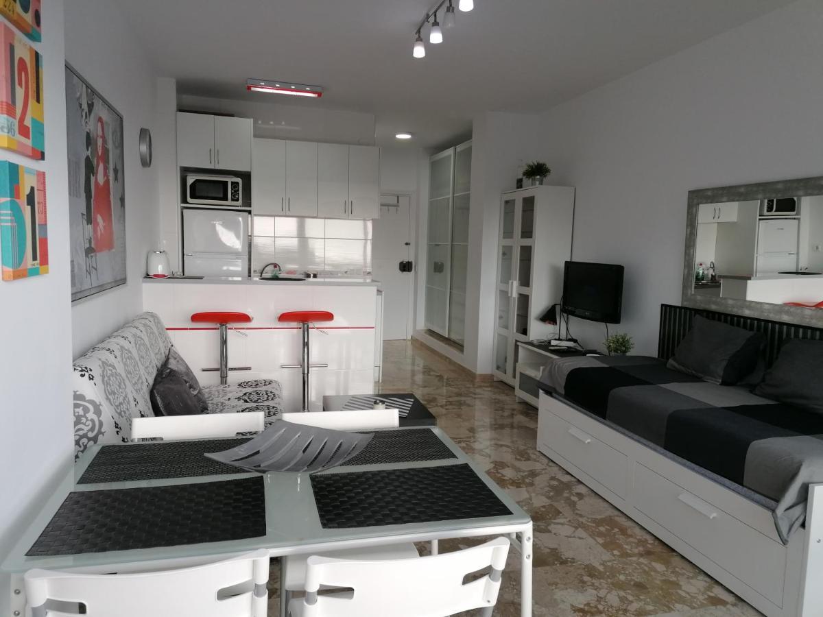 Estudio Castillo Santa Clara/Torremolinos Bagian luar foto
